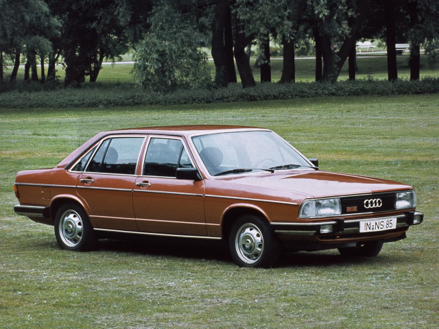 Audi 100 génération 2