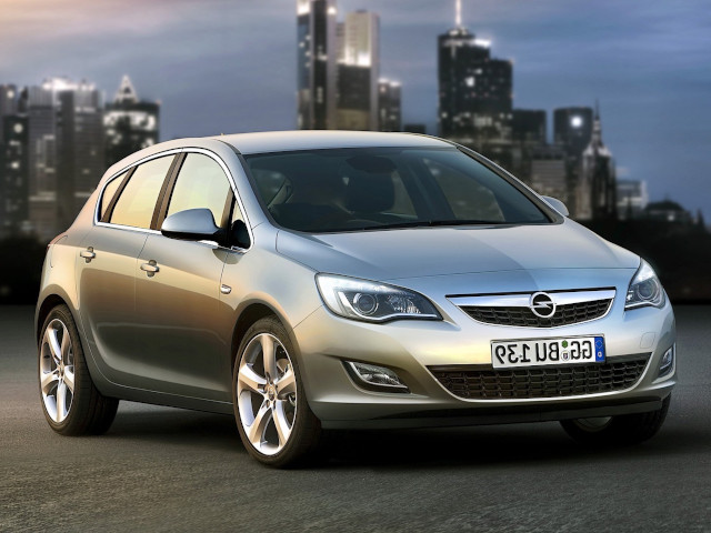 Opel Astra génération 4